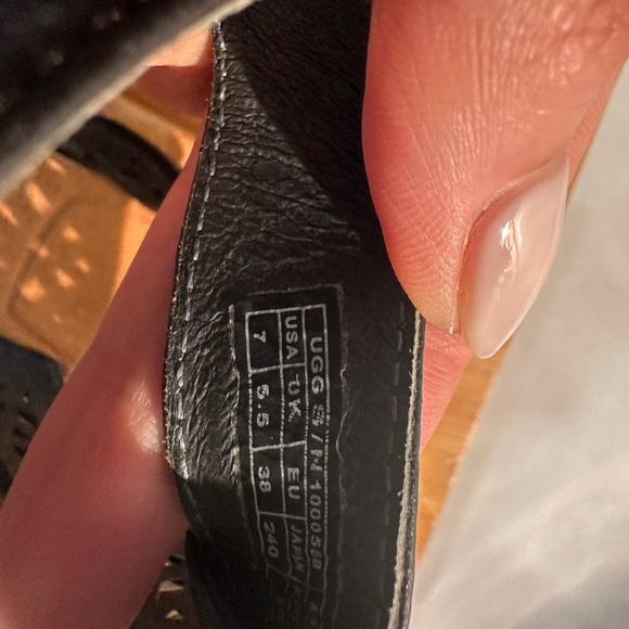 UGG Black and Tan Leather Sandals - Picture 6 of 11